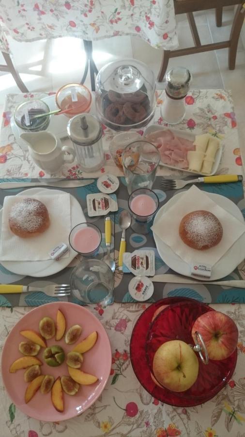B&B La Casa Gialla Taormina Buitenkant foto